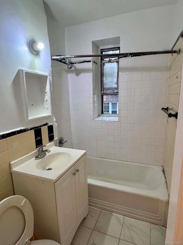 143-07 Sanford Avenue 3J, Flushing, NY 11355
