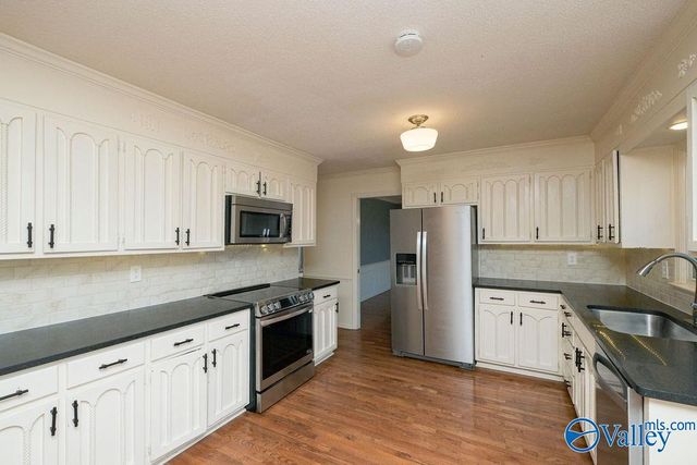 3103 SE Holly Hill Road SE, Huntsville, AL 35802