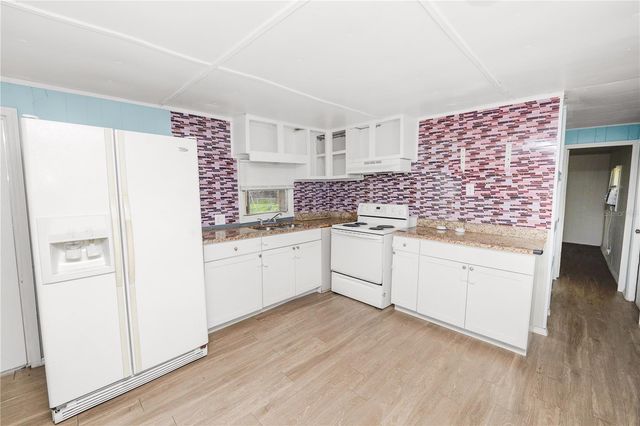 829 NASHVILLE ROAD, Lakeland, FL 33815