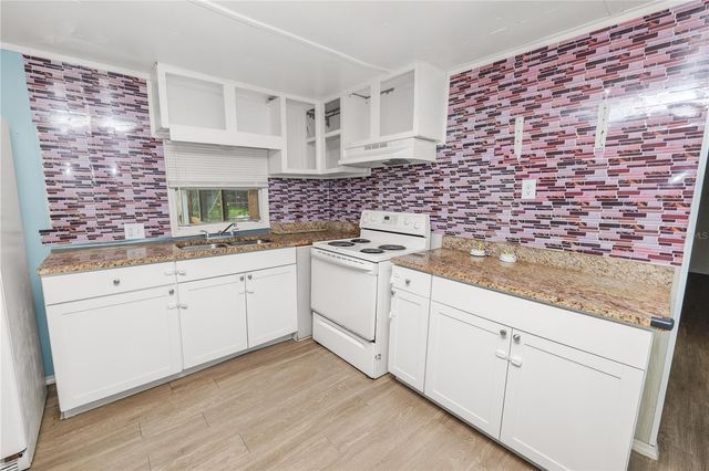 829 NASHVILLE ROAD, Lakeland, FL 33815