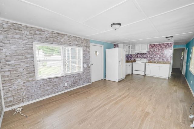 829 NASHVILLE ROAD, Lakeland, FL 33815