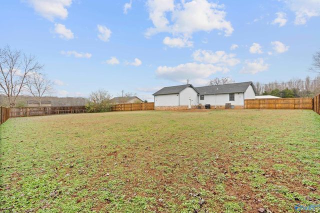 102 Mandy Drive, Hazel Green, AL 35750