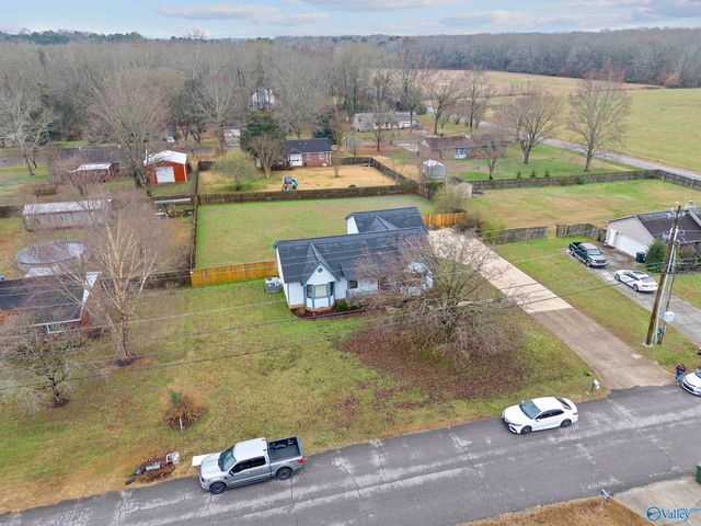 102 Mandy Drive, Hazel Green, AL 35750