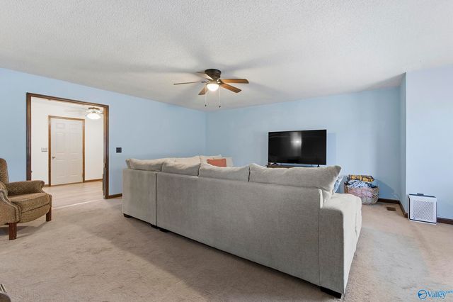 102 Mandy Drive, Hazel Green, AL 35750