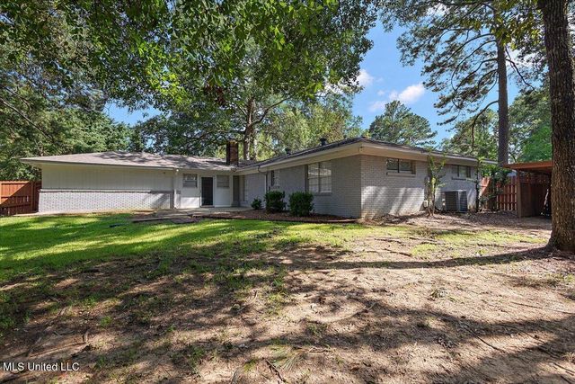 36 Pebble Hill Drive, Brandon, MS 39042