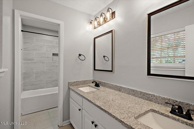 36 Pebble Hill Drive, Brandon, MS 39042