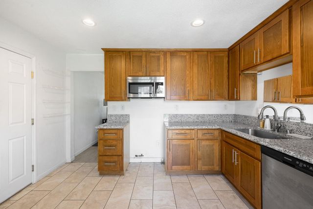 1421 Atherton St, Sacramento, CA 95822