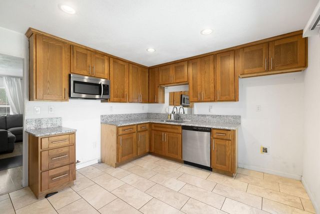 1421 Atherton St, Sacramento, CA 95822