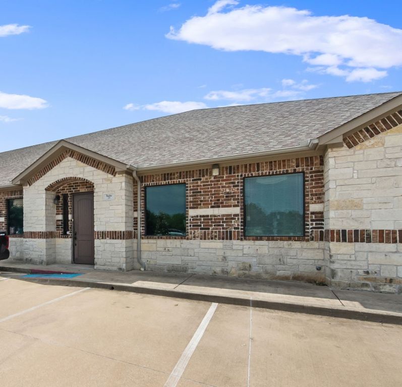 4819 State Highway 121 13, The Colony, TX 75056