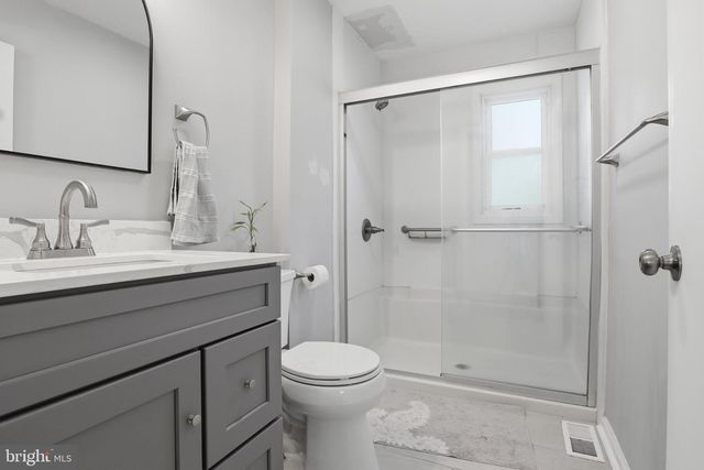 141 STONY BROOK DR, York, PA 17402
