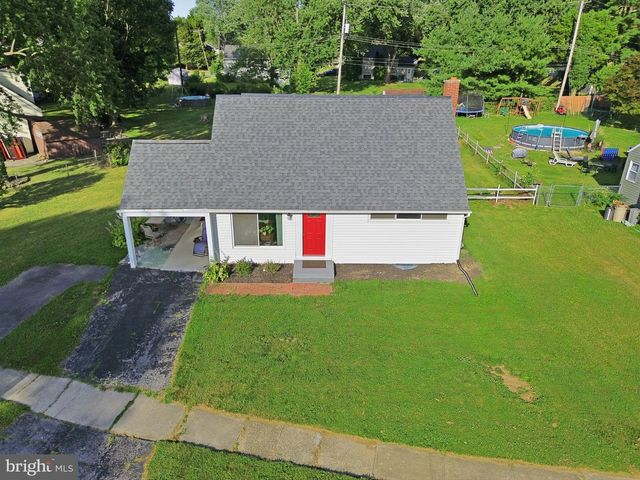 141 STONY BROOK DR, York, PA 17402