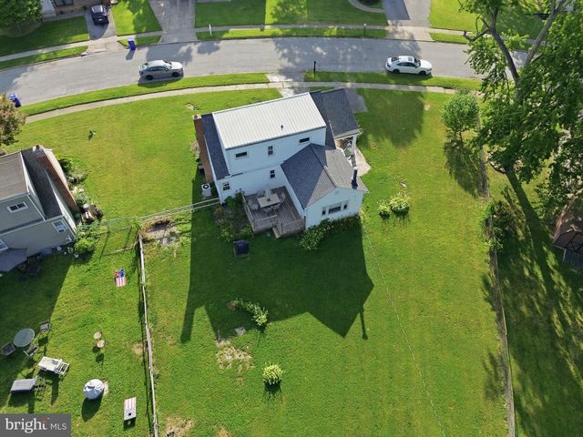 141 STONY BROOK DR, York, PA 17402