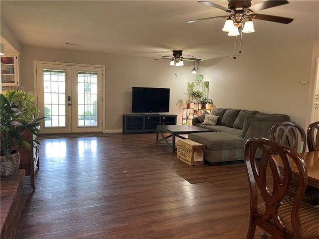 5953 Walden Street, Lowell, AR 72745