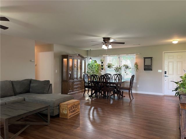 5953 Walden Street, Lowell, AR 72745