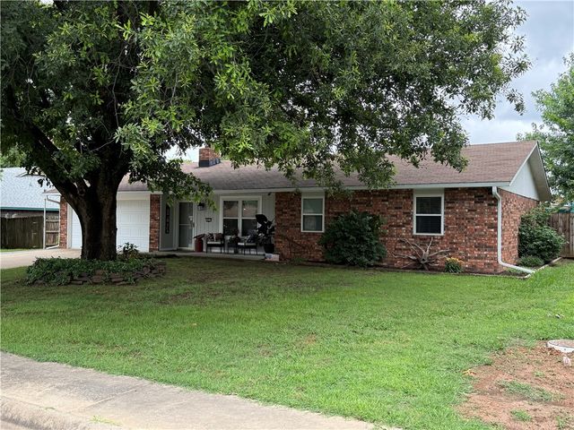 5953 Walden Street, Lowell, AR 72745