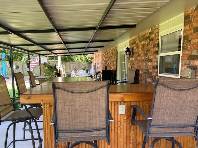 5953 Walden Street, Lowell, AR 72745