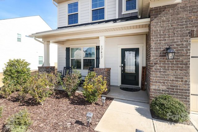 17417 Snug Harbor Drive, Charlotte, NC 28278