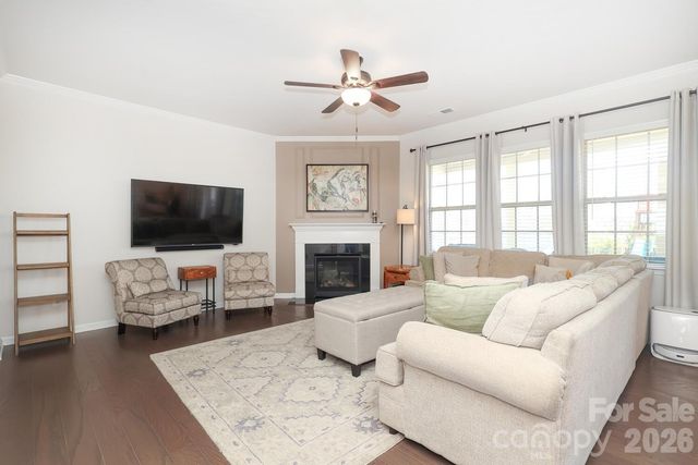 17417 Snug Harbor Drive, Charlotte, NC 28278