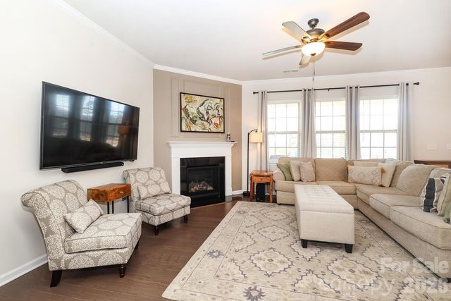 17417 Snug Harbor Drive, Charlotte, NC 28278