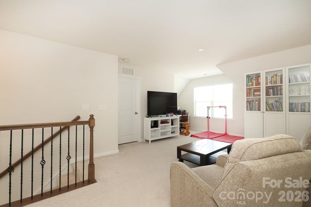 17417 Snug Harbor Drive, Charlotte, NC 28278