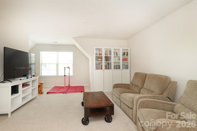 17417 Snug Harbor Drive, Charlotte, NC 28278