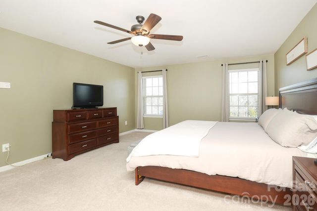 17417 Snug Harbor Drive, Charlotte, NC 28278