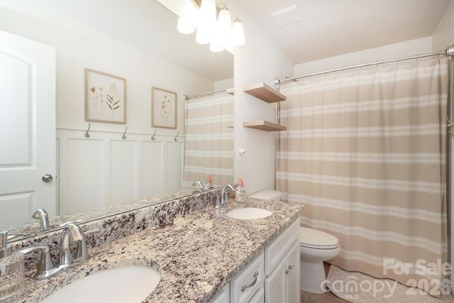 17417 Snug Harbor Drive, Charlotte, NC 28278