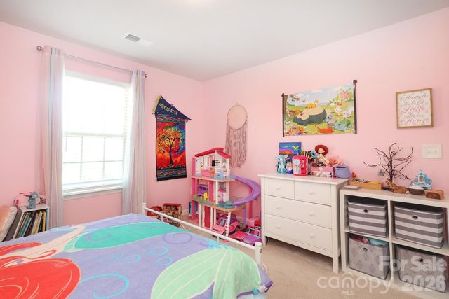 17417 Snug Harbor Drive, Charlotte, NC 28278