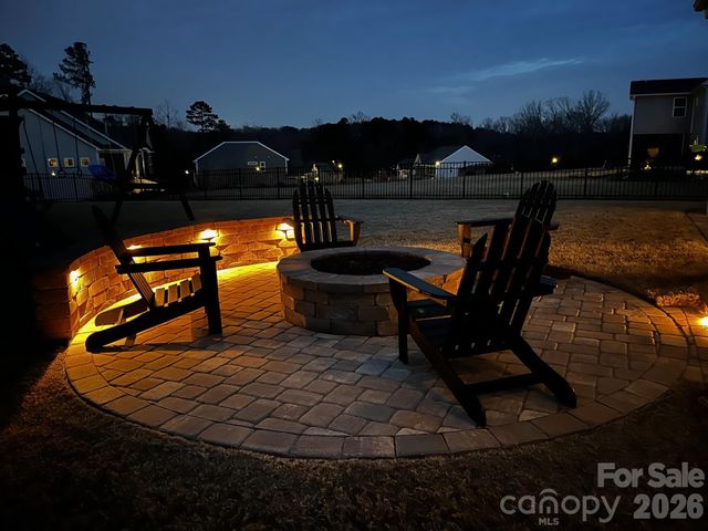 17417 Snug Harbor Drive, Charlotte, NC 28278