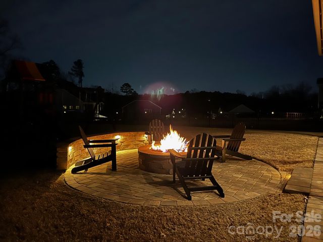 17417 Snug Harbor Drive, Charlotte, NC 28278