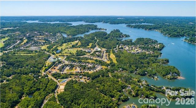 17417 Snug Harbor Drive, Charlotte, NC 28278