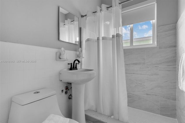 8100 Harding Ave 514, Miami Beach, FL 33141