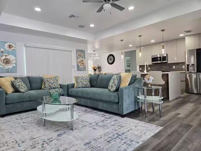 2618 NE 2 Avenue, Cape Coral, FL 33909