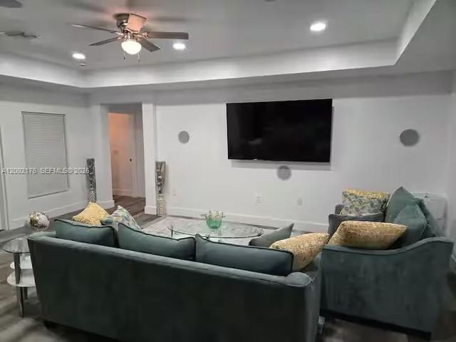 2618 NE 2 Avenue, Cape Coral, FL 33909