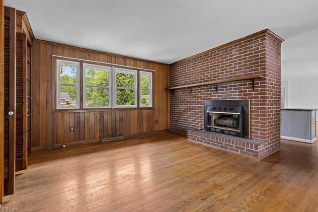 102 Irving ST, Franklin, VA 23851