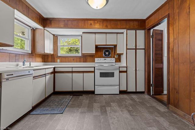 102 Irving ST, Franklin, VA 23851