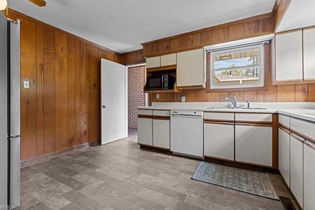 102 Irving ST, Franklin, VA 23851