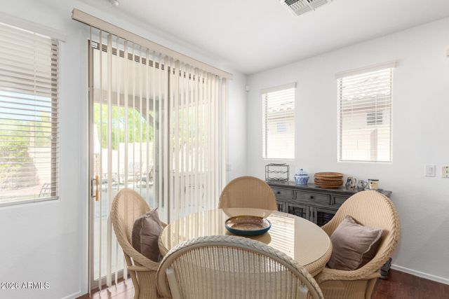 12122 W Dove Wing Way, Peoria, AZ 85383