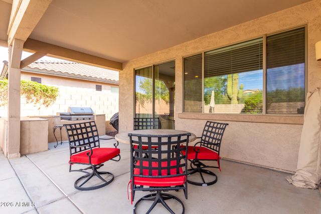 12122 W Dove Wing Way, Peoria, AZ 85383