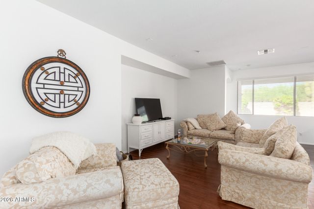 12122 W Dove Wing Way, Peoria, AZ 85383