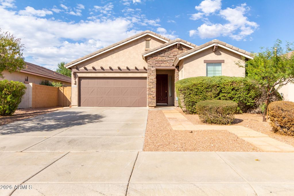 12122 W Dove Wing Way, Peoria, AZ 85383