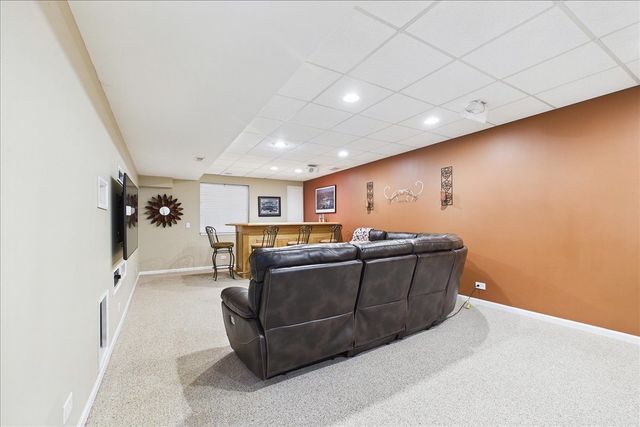 18804 W Chatham Way, Lake Villa, IL 60046