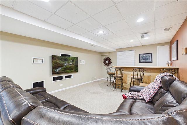 18804 W Chatham Way, Lake Villa, IL 60046
