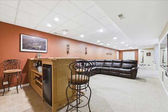 18804 W Chatham Way, Lake Villa, IL 60046