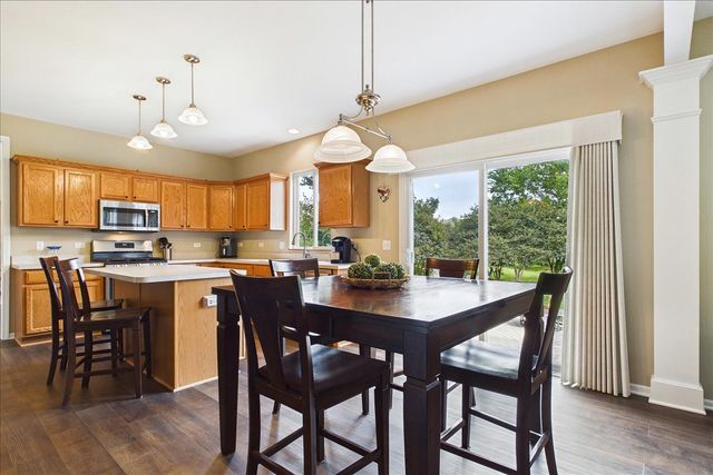 18804 W Chatham Way, Lake Villa, IL 60046