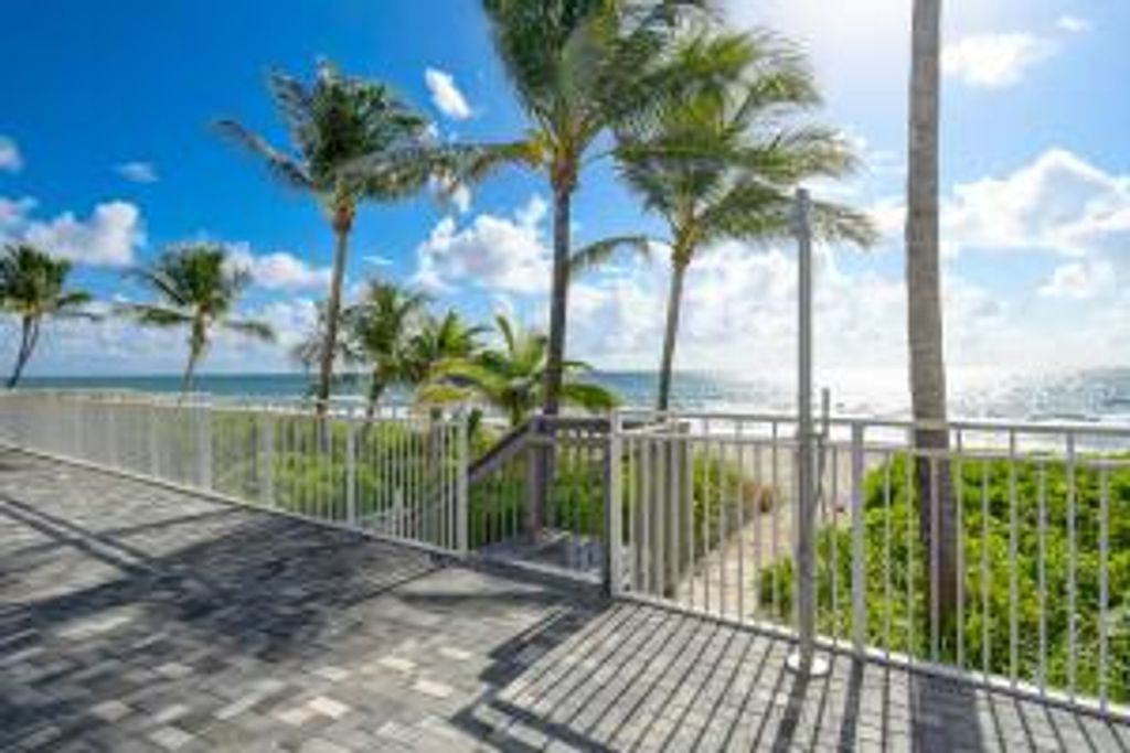 Image 34 of property listing at 3221 S Ocean Boulevard 703, Highland Beach, FL 33487