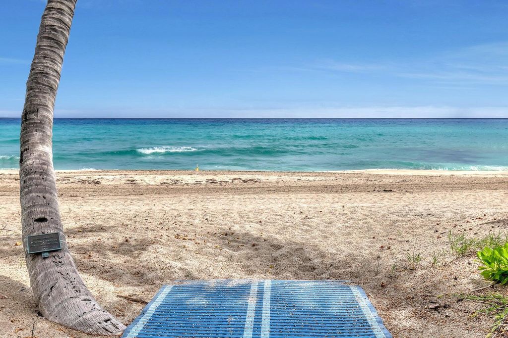 Image 36 of property listing at 3221 S Ocean Boulevard 703, Highland Beach, FL 33487