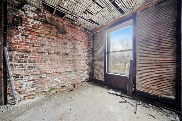 5930 S King Drive, Chicago, IL 60637