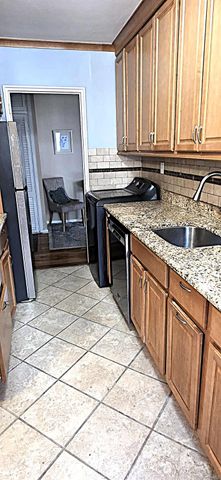 54 Lawrence Drive D, White Plains, NY 10603
