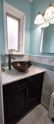 54 Lawrence Drive D, White Plains, NY 10603